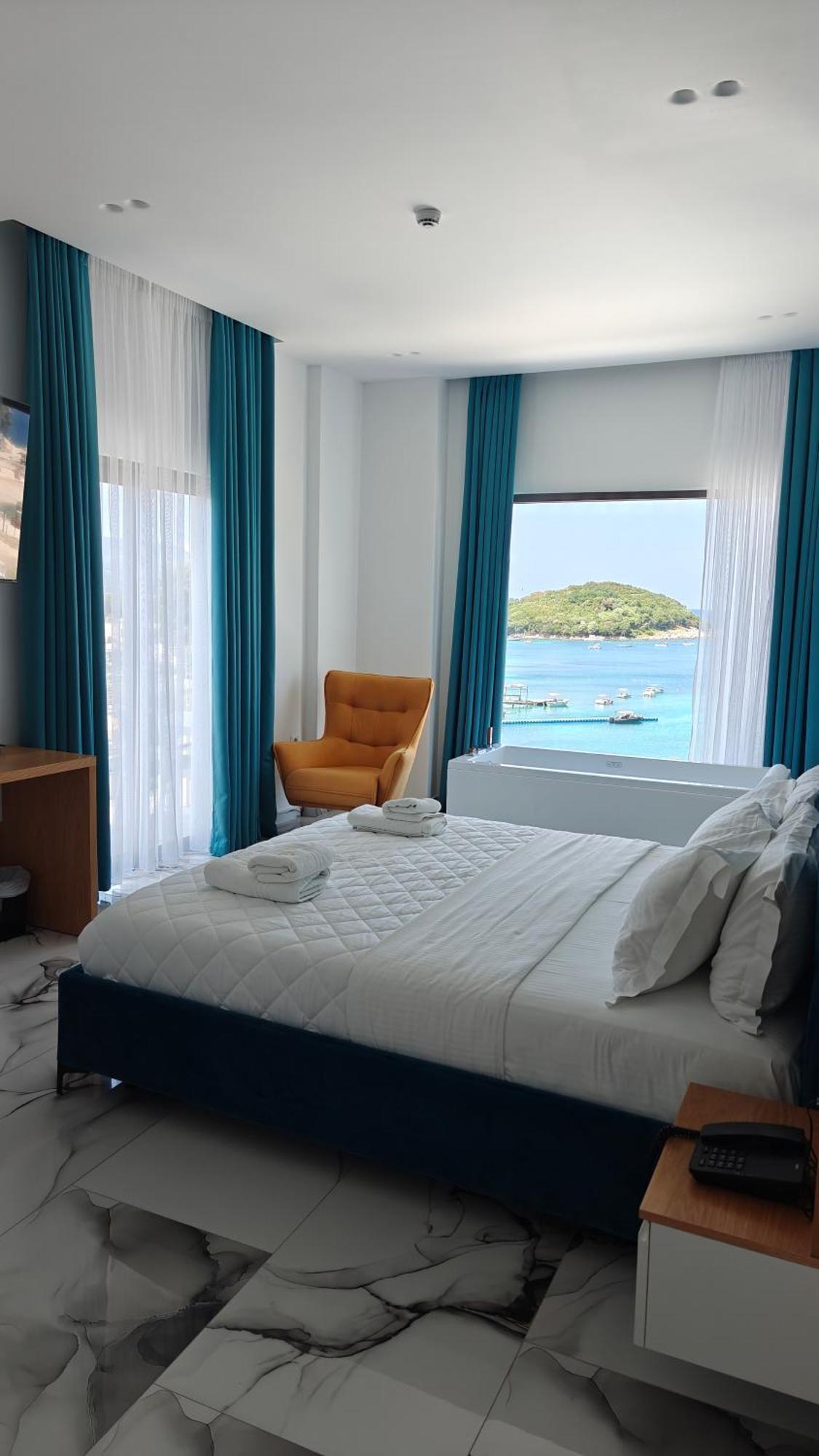King 4* Ksamil